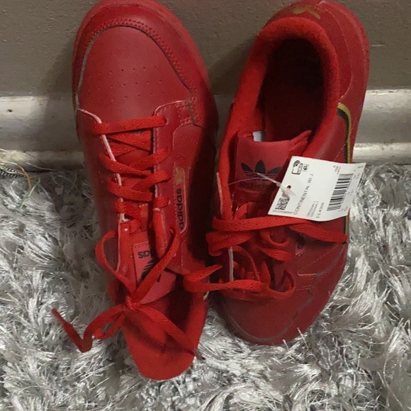 Addidas - Picture 3 of 4